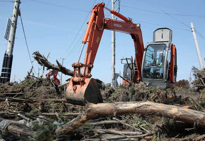 Japanese companies react to tsunami disaster