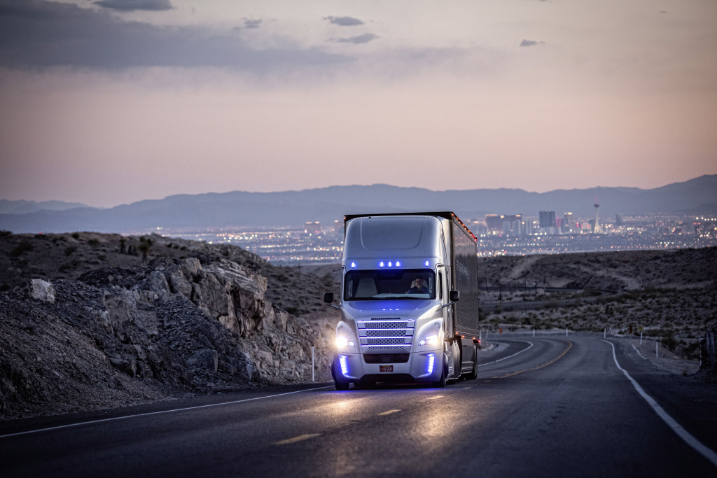 Daimler Trucks establishes global organization for highly automated driving