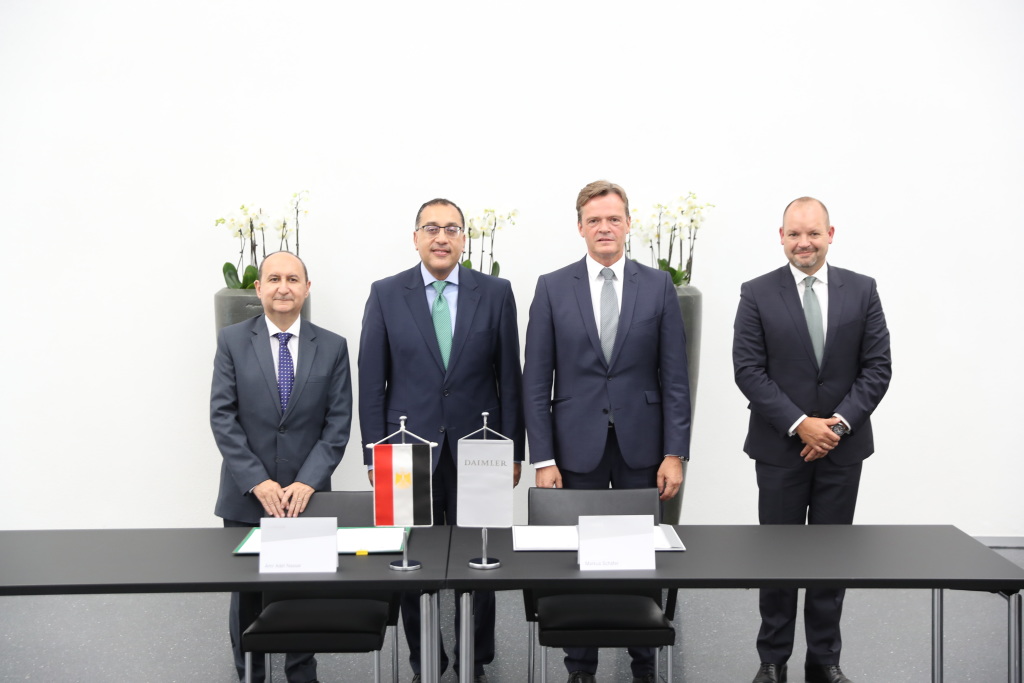 Mercedes-Benz Cars signs MOU for car assembly in Egypt