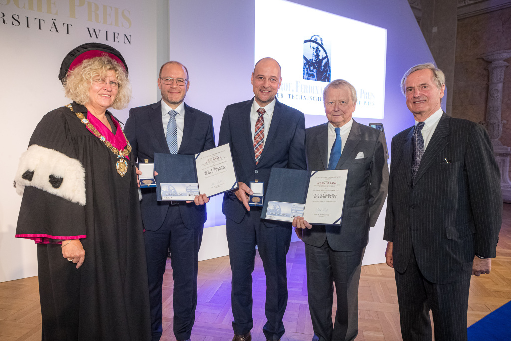 Developer of the Mercedes-Benz Trucks MirrorCam awarded the Professor Ferdinand Porsche Prize 2019