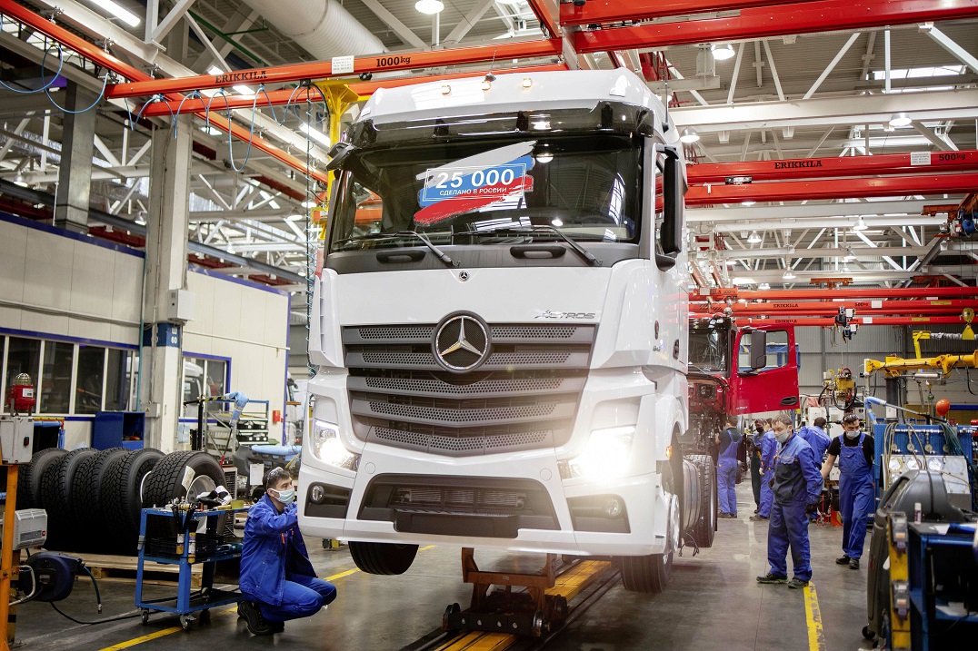 Daimler Kamaz RUS celebrates production milestone - PMV Middle East