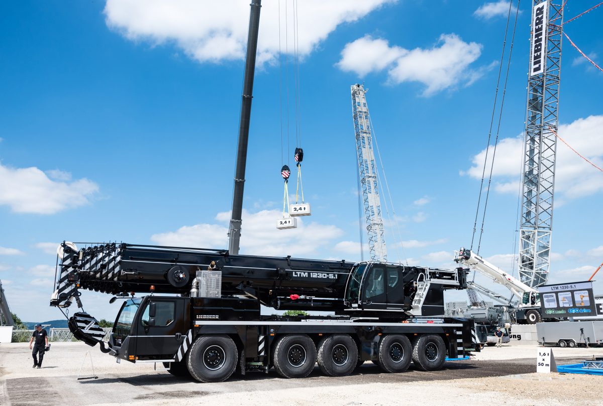 Liebherr unveils successor to the LTM 1200-5.1