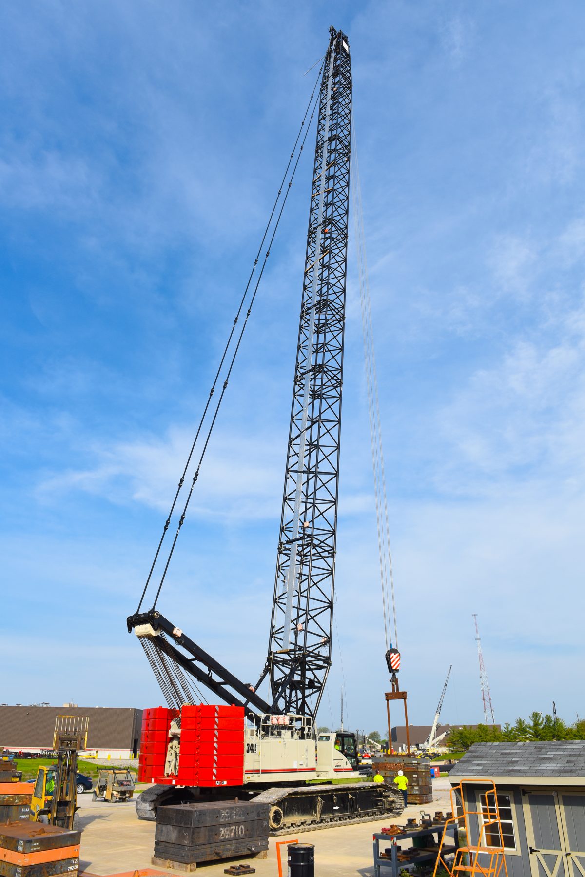 Link-Belt launches all-new 300-ton lattice crawler crane