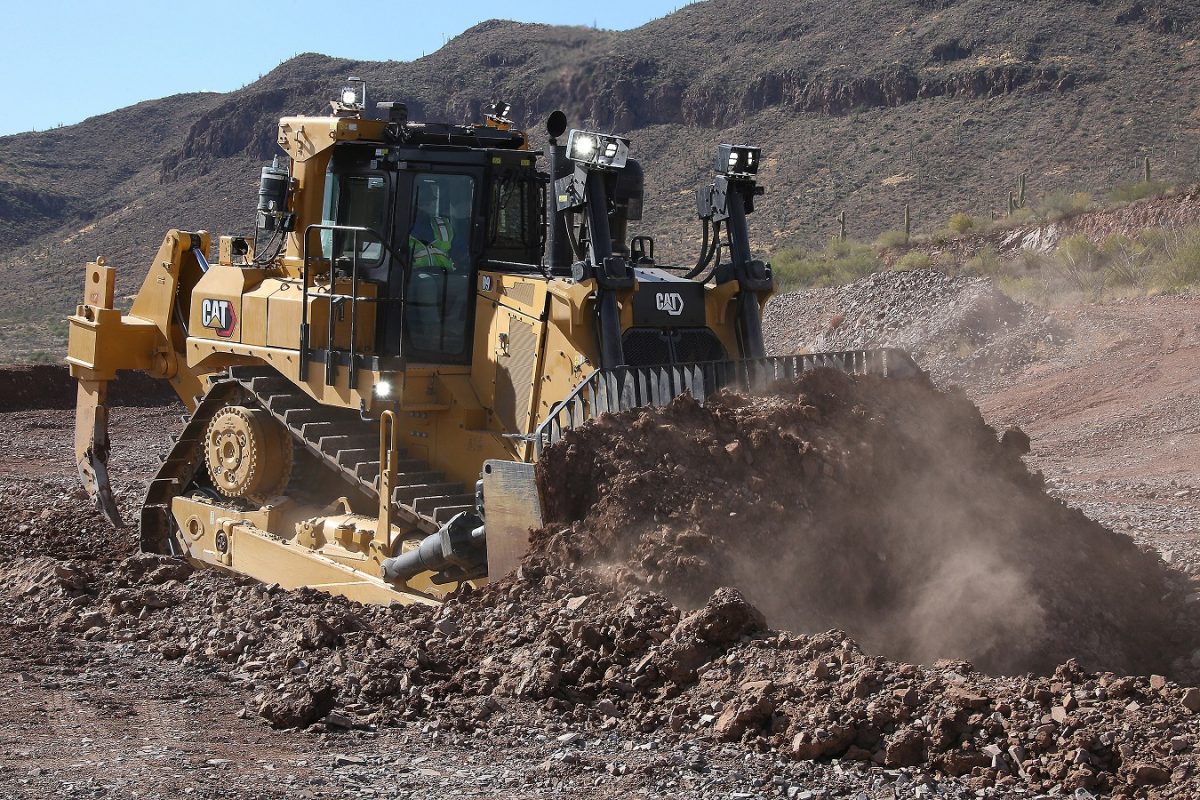 Cat's new D9 dozer replaces D9T model