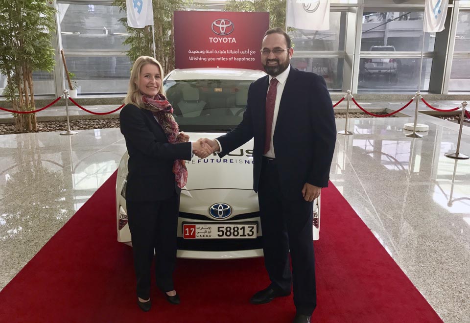 Al-Futtaim Motors donates Toyota Prius to EWS-WWF