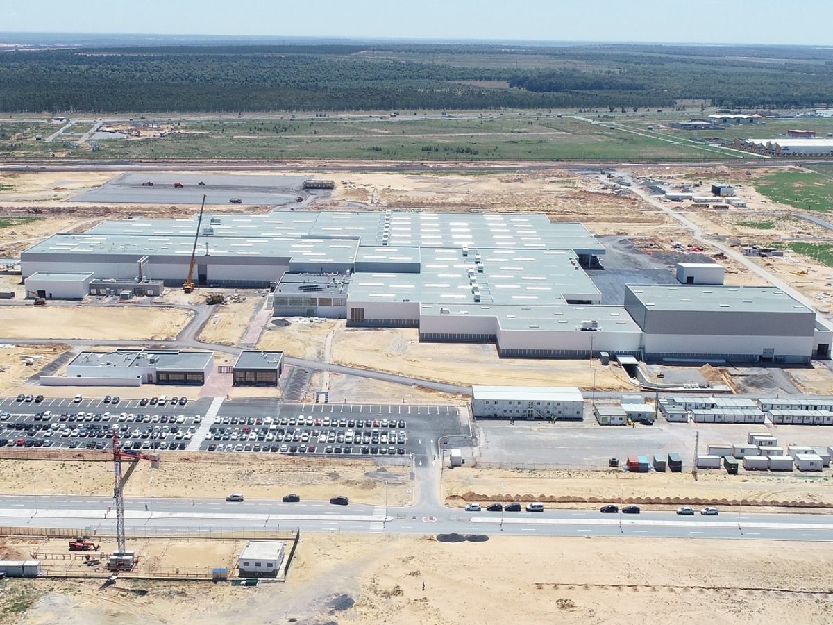 Groupe PSA starts production at the Kenitra plant in Morocco