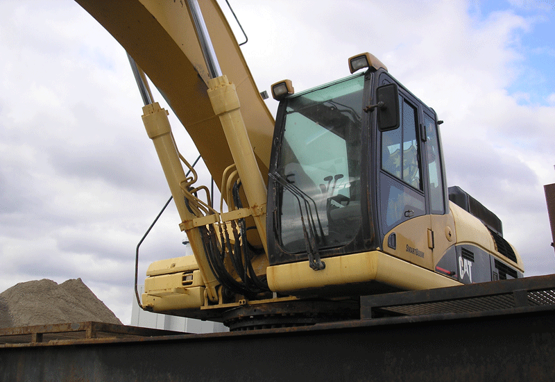 Cat excavator hydraulic rebuild not all at sea