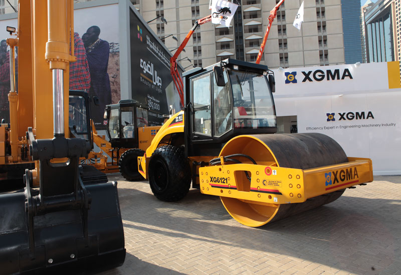 Does XGMA's XG822EL have the excavator X factor?