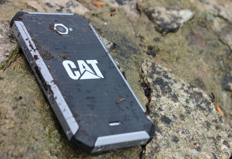 Caterpillar unveils build site-proof smartphone