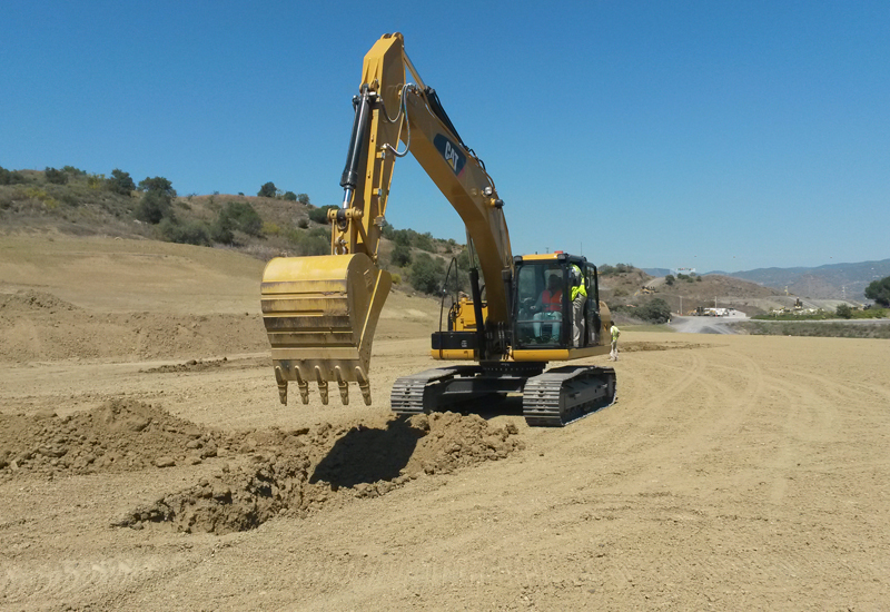 Test drive: Caterpillar 320D2L hydraulic excavator