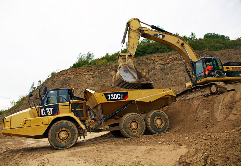 See to believe: Cat's C2 Series 725 and 730