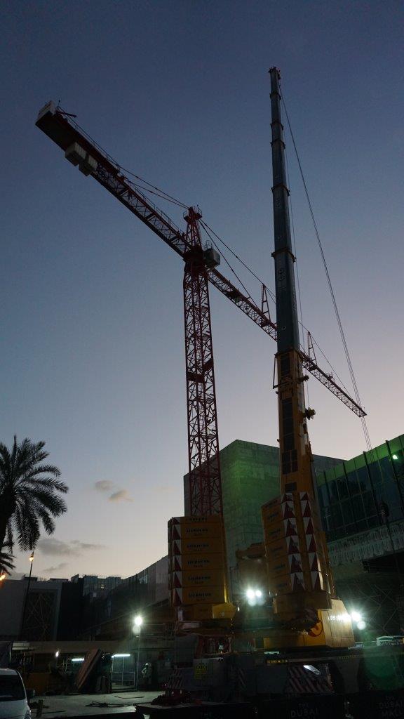 In Pictures: Dismantling a Wolffkran tower crane at the Dubai Mall expansion link bridge