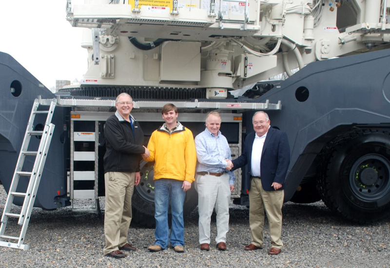 Terex delivers first AC 1000 for the US market