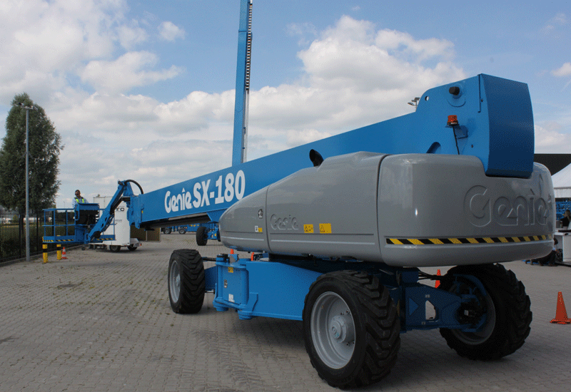 Genie delivers first SX-180s for the EMEAR market