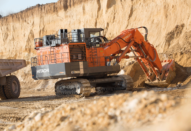 Hitachi to send two 200-tonne excavators to Qatar