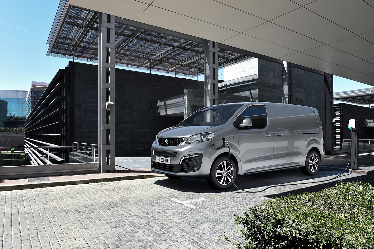 Peugeot launches the e-Expert electric van