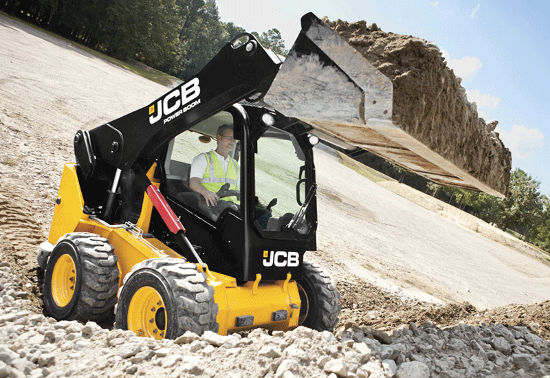 Sir Bamford hails JCB hitting $3.2 billion in 2010