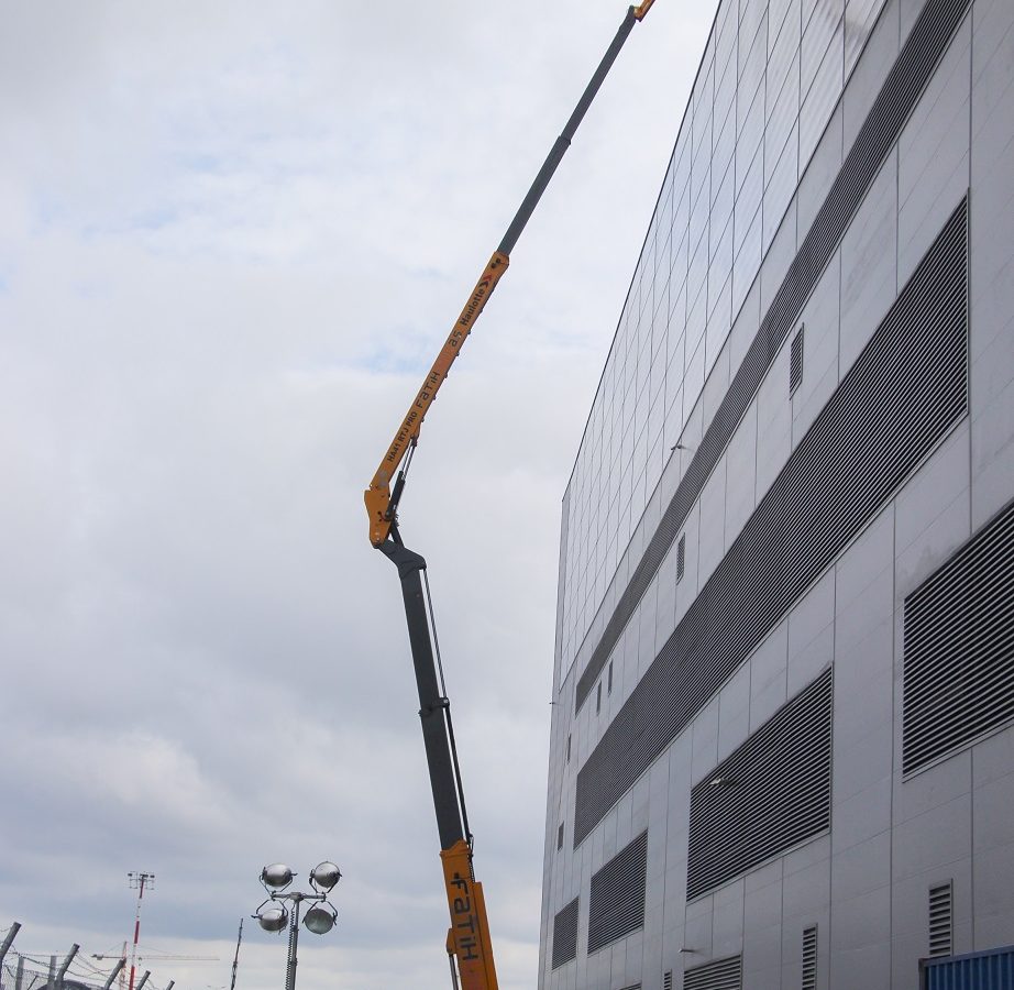 Pictures: 26 Haulotte AWPs put to work for maintenance of Istanbul Airport