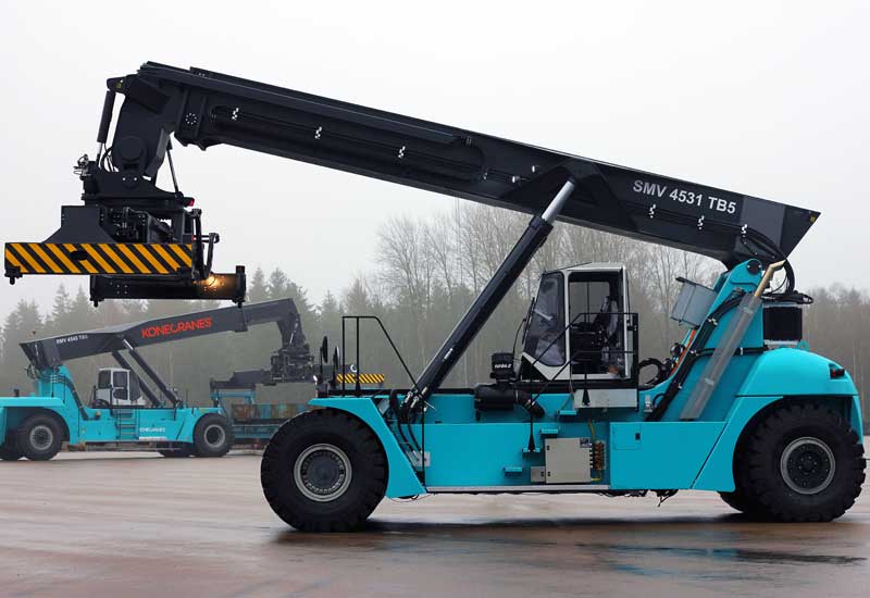 Konecranes builds first hybrid reachstacker