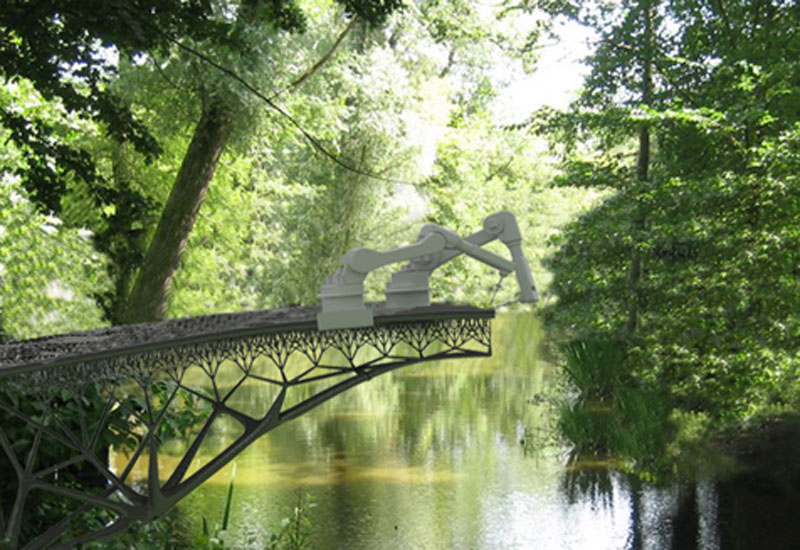 Dutch robots to print seamless steel bridge