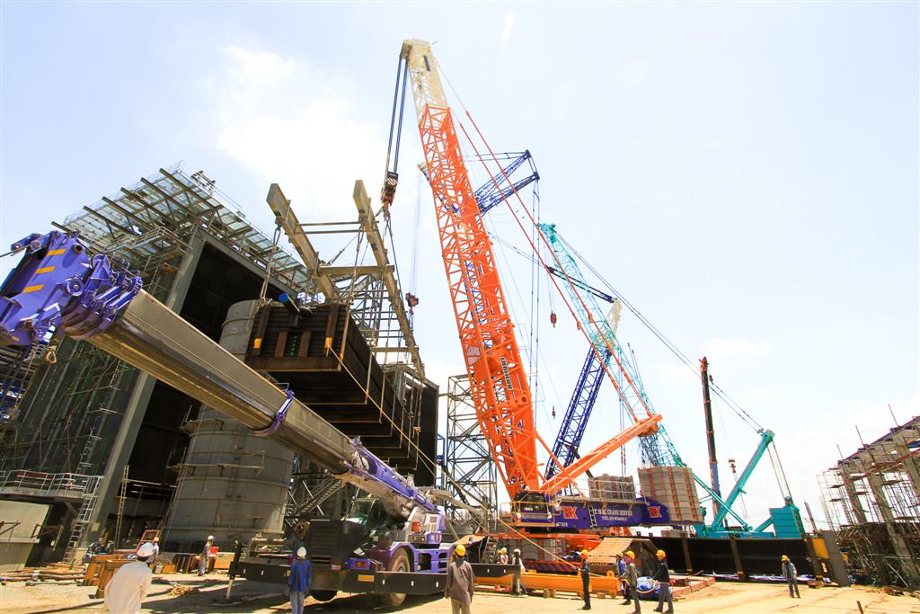 Liebherr cranes used to erect Thai power plant