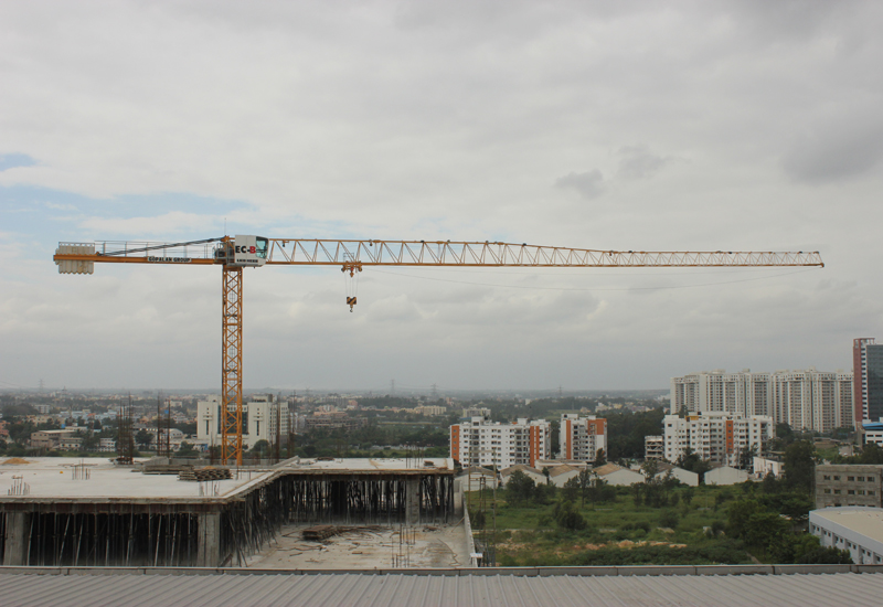 IT Park tower tops out with help of Liebherr crane