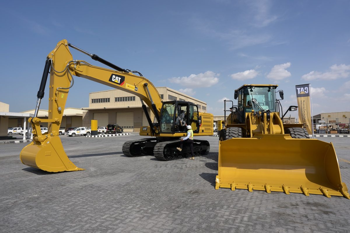 Al-Bahar launches the Cat GC range with the 950 GC wheel loader and 330 GC excavator