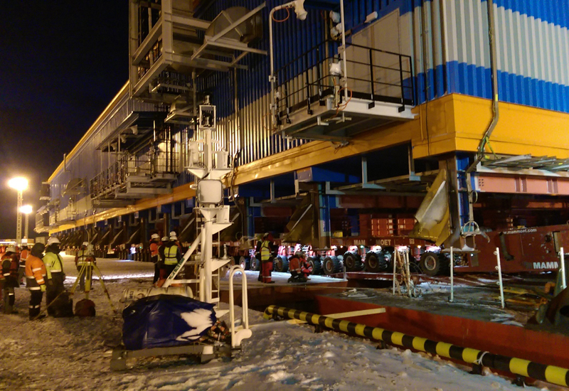 Mammoet installs 4,900-tonne module at LNG plant