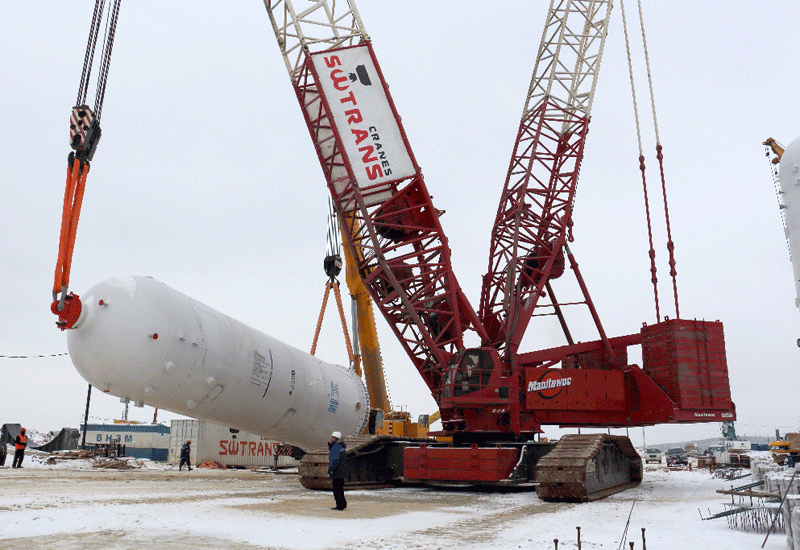 Manitowoc pulls off 230t lifts at Russian gasworks