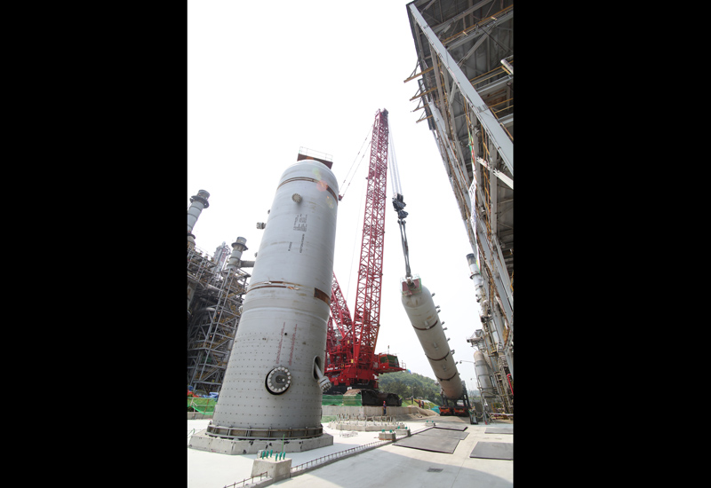 Petrochem plant enlists Manitowoc's largest crane