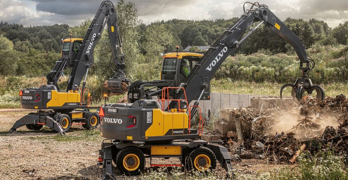 Volvo CE extends material handler lineup with new model and new options