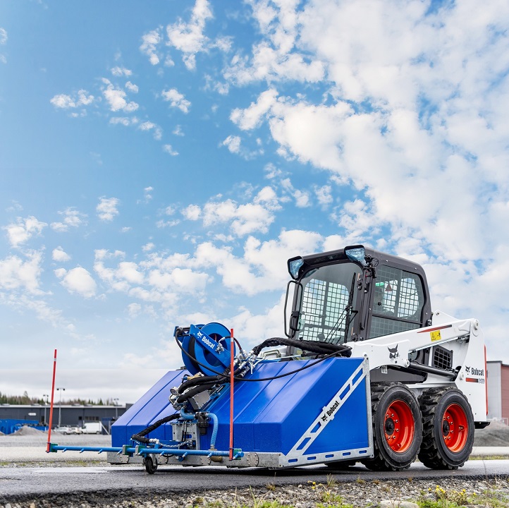 New Pressure Washer Attachment for Bobcat Loaders