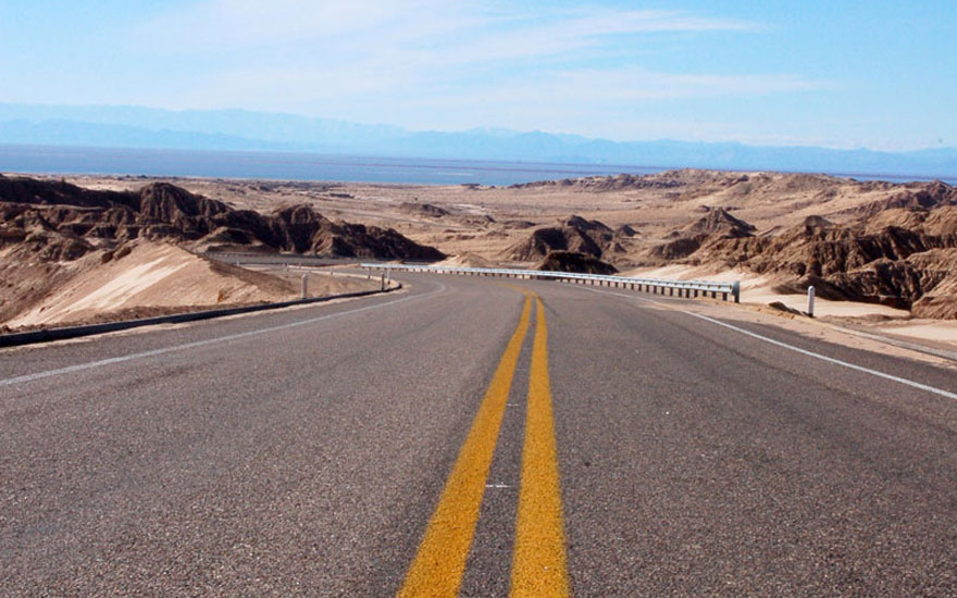 Oman-Saudi road completed using 95 Volvo units