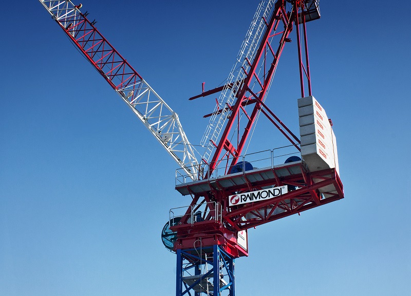 Raimondi launches new flagship luffing jib crane