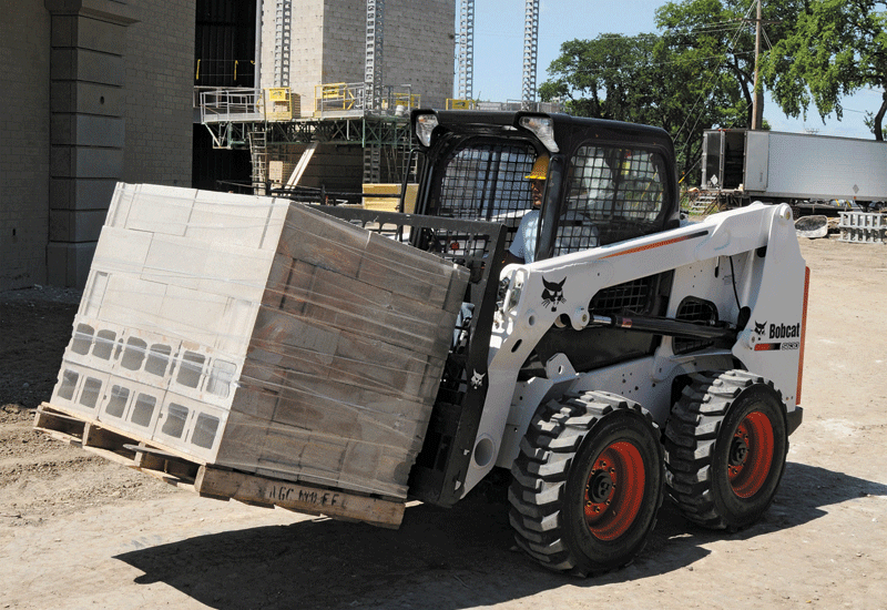 Bobcat loads new compact into Intermat