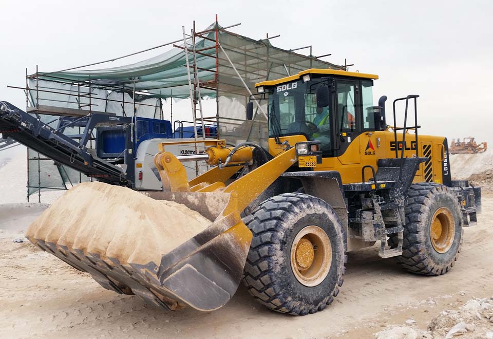 SDLG loaders work double shifts in Qatar quarry