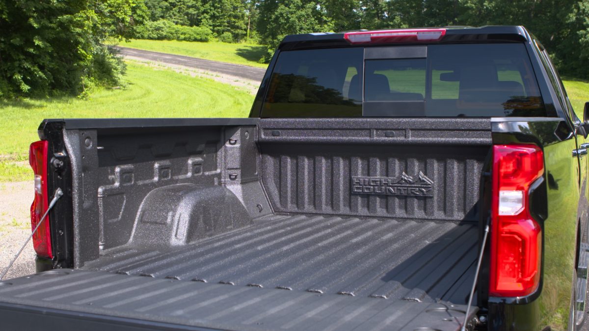 Chevrolet expands 2019 Silverado 1500 pickup bed size and calls it Durabed