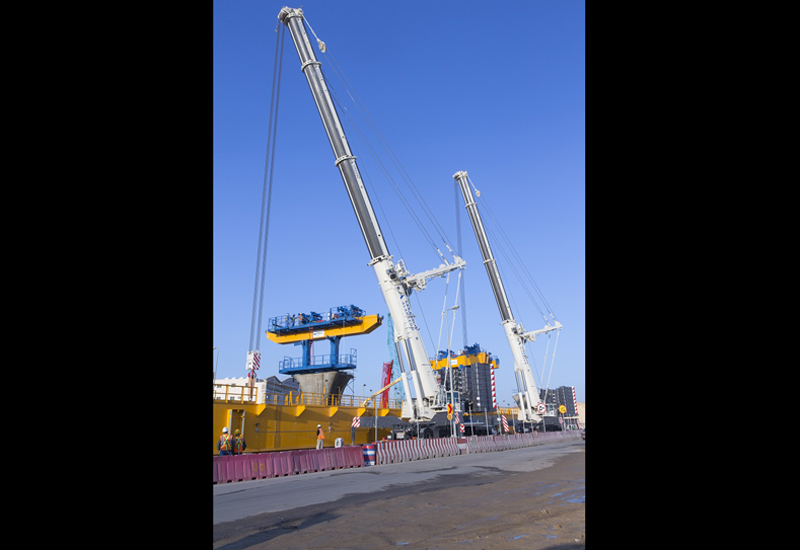 Terex units install gantry for Riyadh Metro bridge