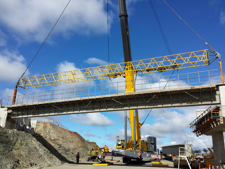 Manitowoc cranes speed up Australian bridge builds