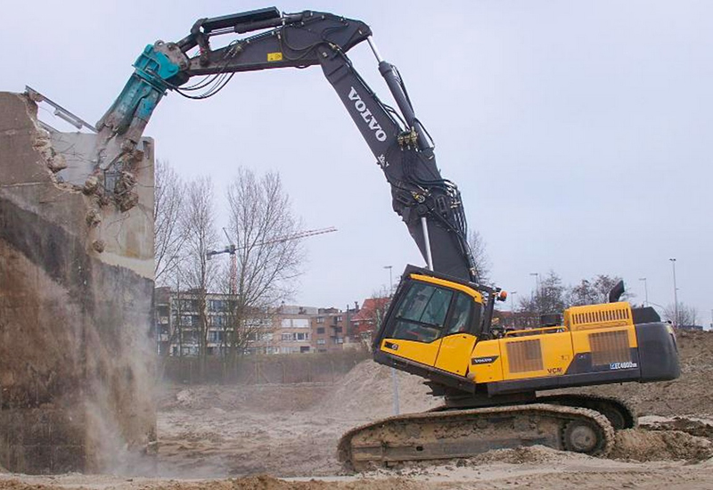 Volvo EC480D HR enlisted to demolish NATO base