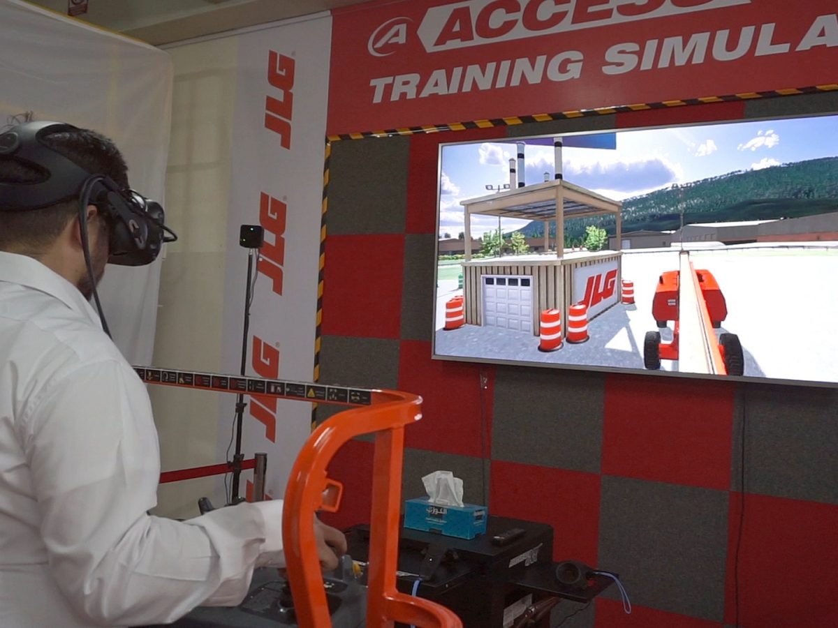 Real-world boom lift experience in a safe and virtual environment