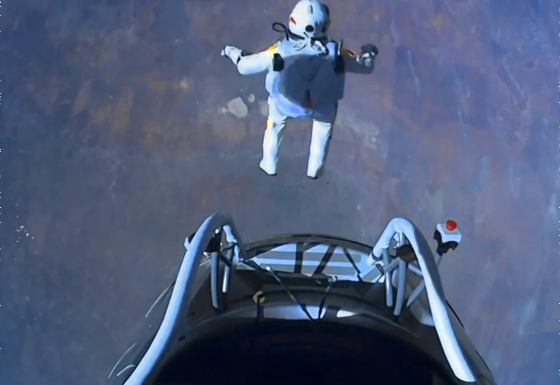 VIDEO: Grove crane launches Baumgartner into space