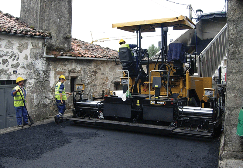 Cat releases paving machine for tiny spaces