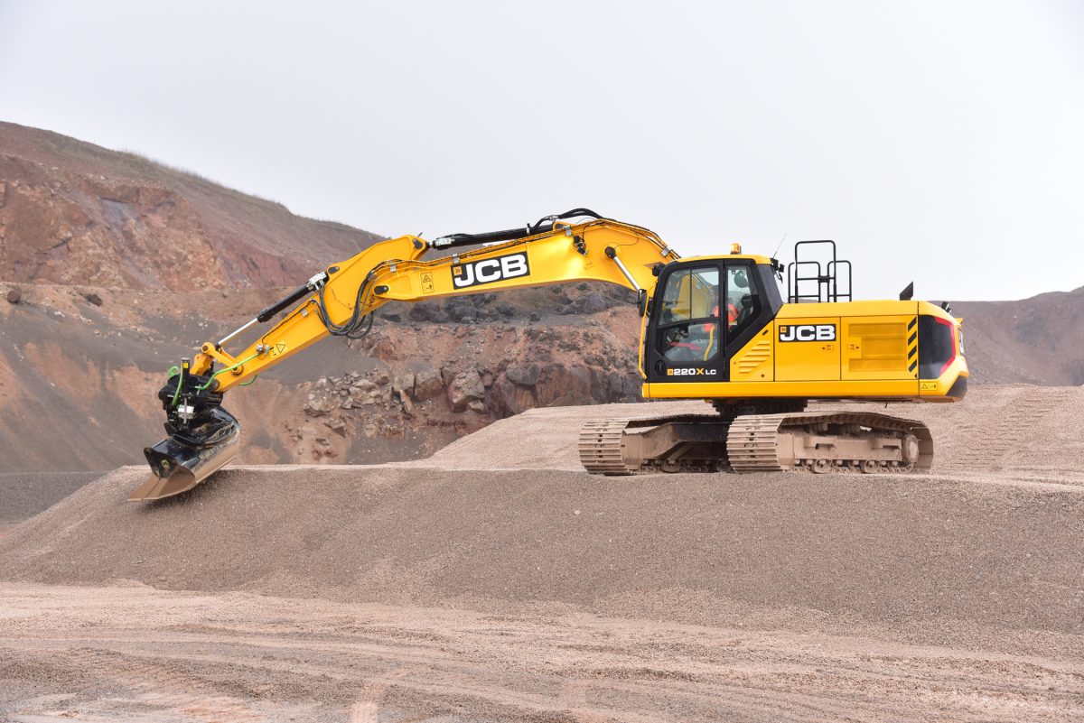 JCB launches next-gen 20-tonne class tracked excavators