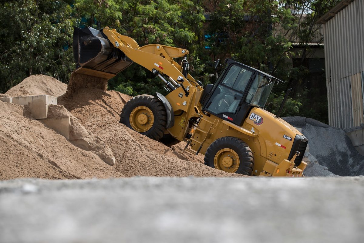 Caterpillar’s new 920K compact wheel loader allows more operator control for improving efficiency