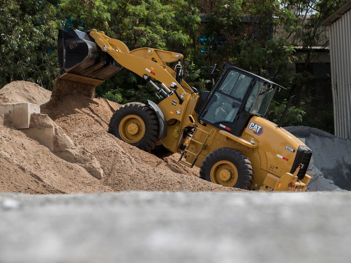 Caterpillar’s new 920K compact wheel loader allows more operator control for improving efficiency