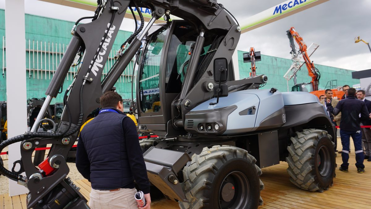 Video: Mecalac unveils 100% electric excavator at Intermat 2018