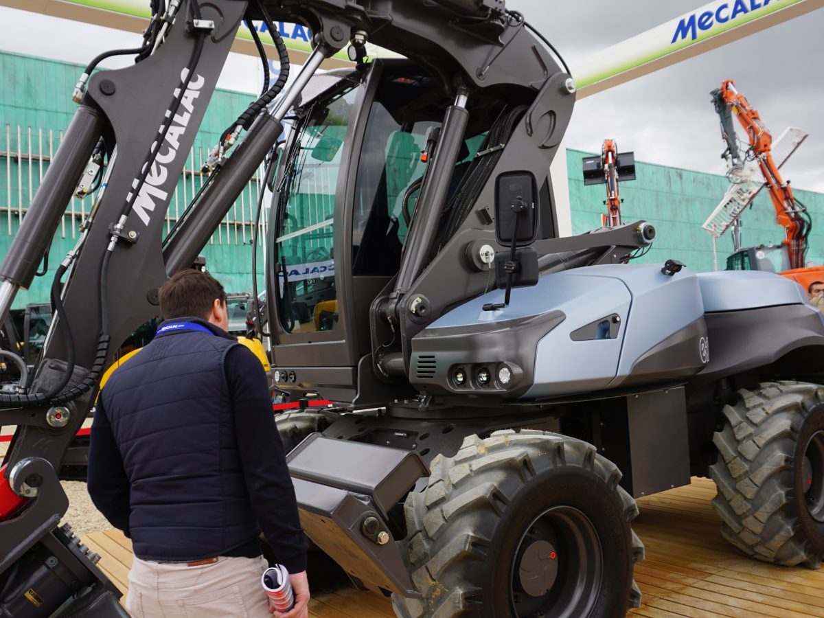 Video: Mecalac unveils 100% electric excavator at Intermat 2018