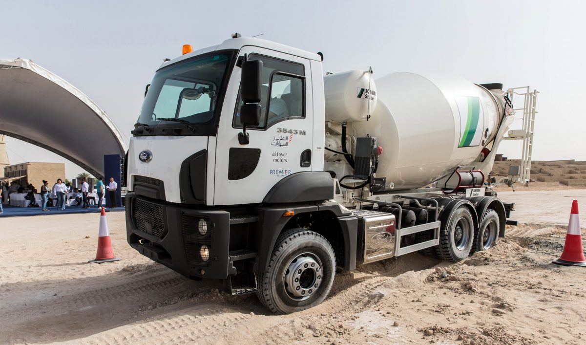 Video: Ford Trucks Launches 6x4 Tractor Head Series