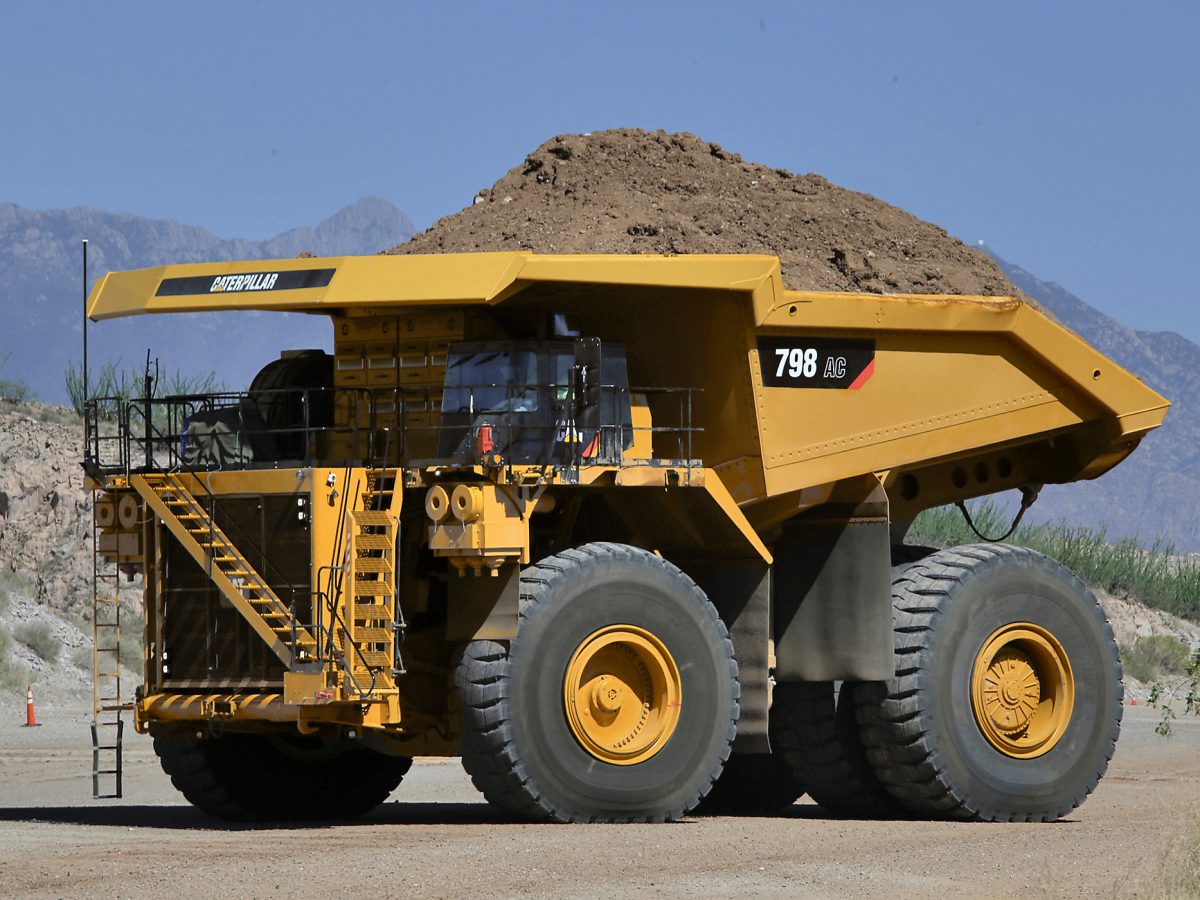 Caterpillar launches electric-drive, 326-tonne and 372-tonne mining trucks